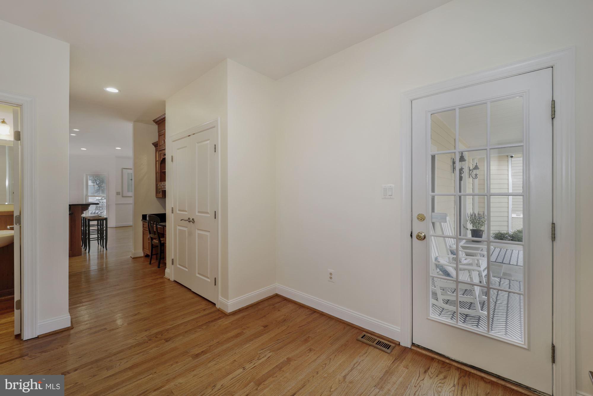 RHODE POINT - Residential