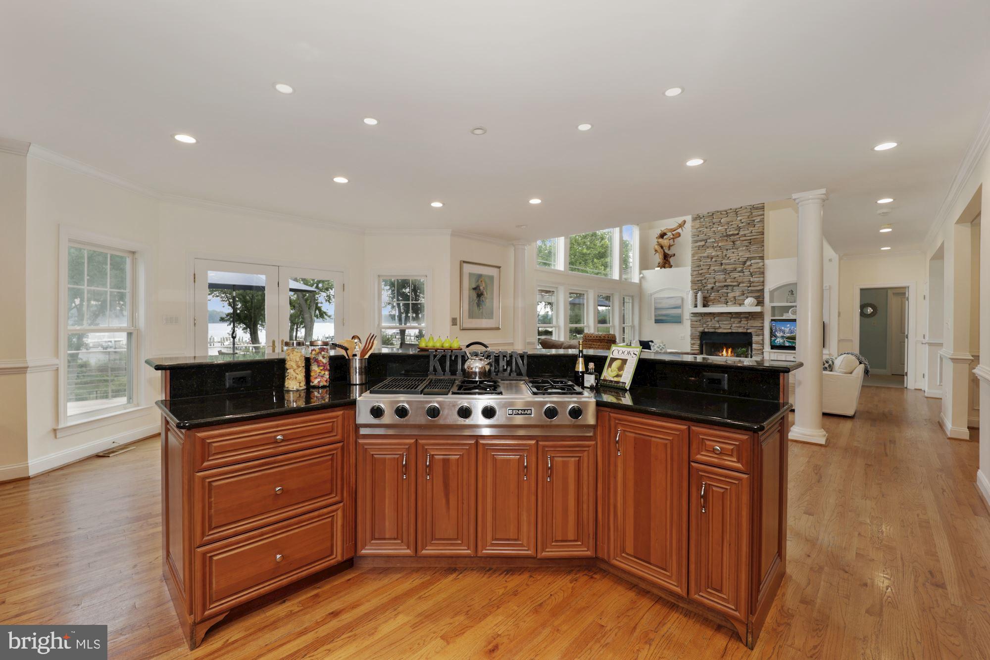 RHODE POINT - Residential