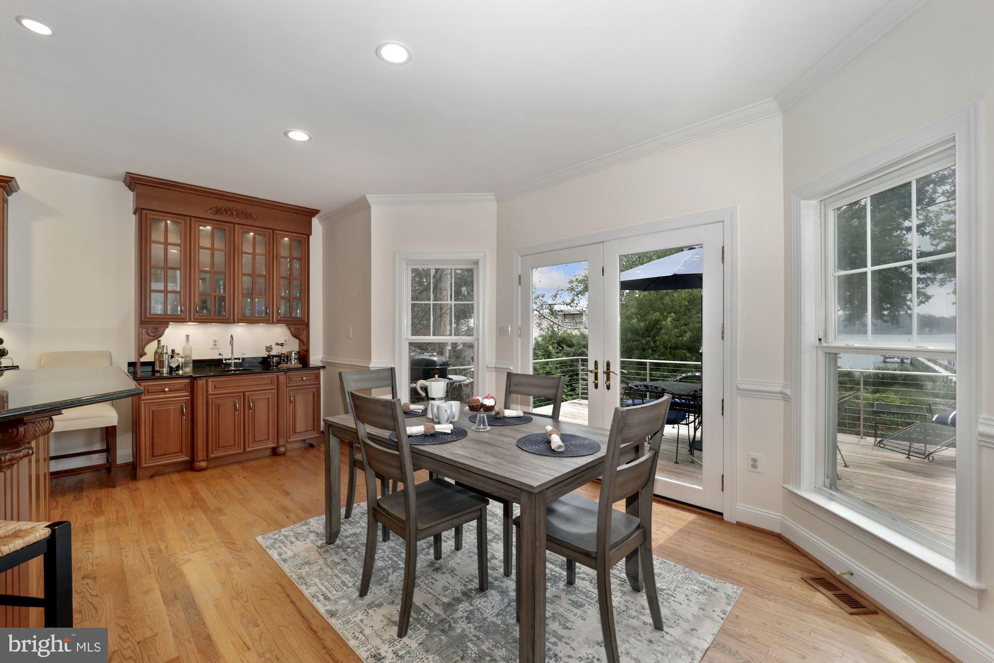 RHODE POINT - Residential