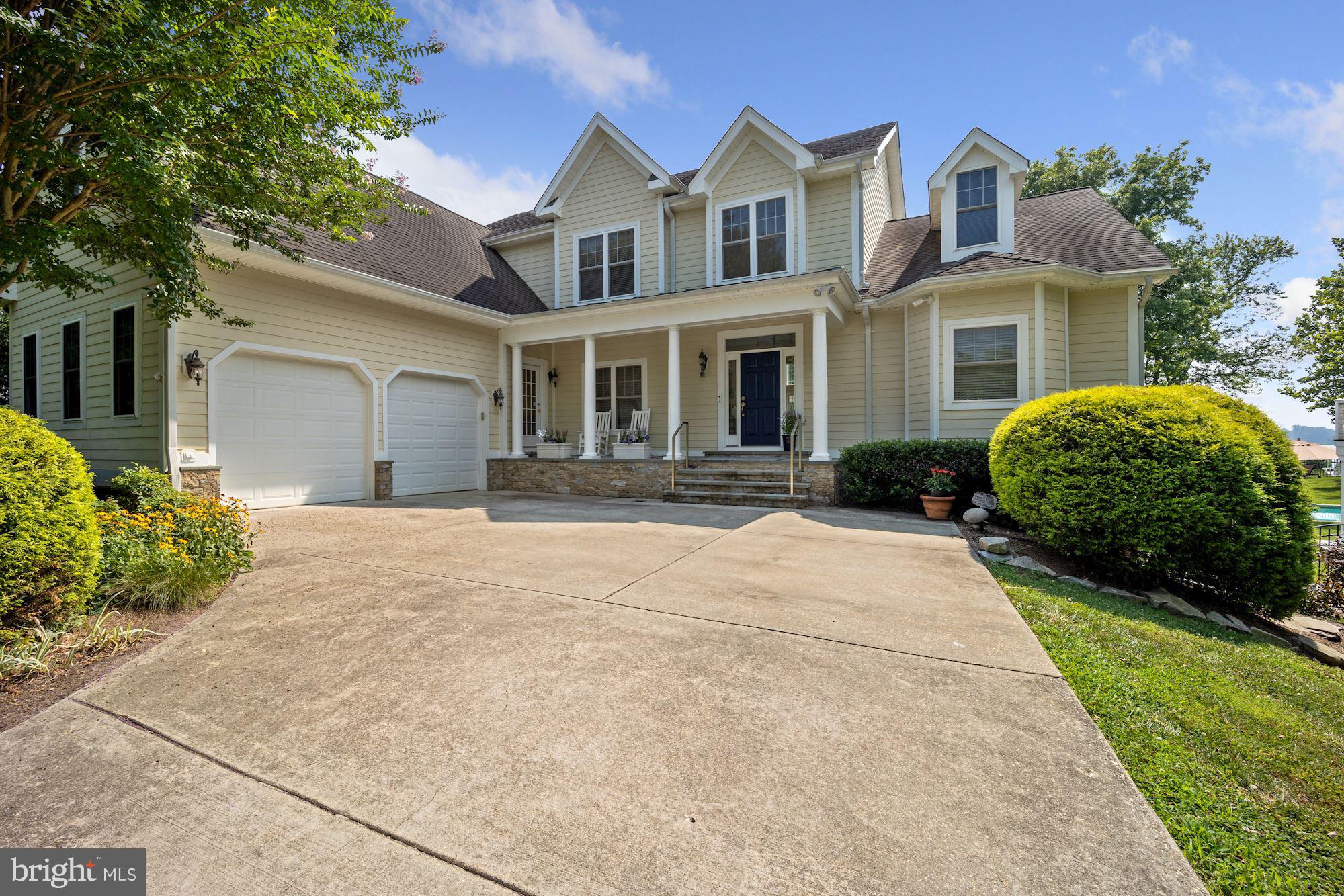 RHODE POINT - Residential