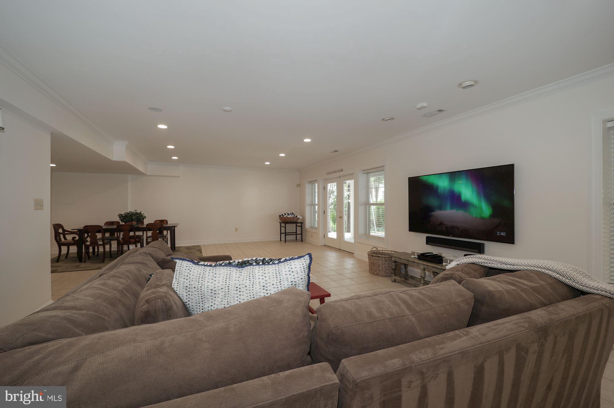 RHODE POINT - Residential