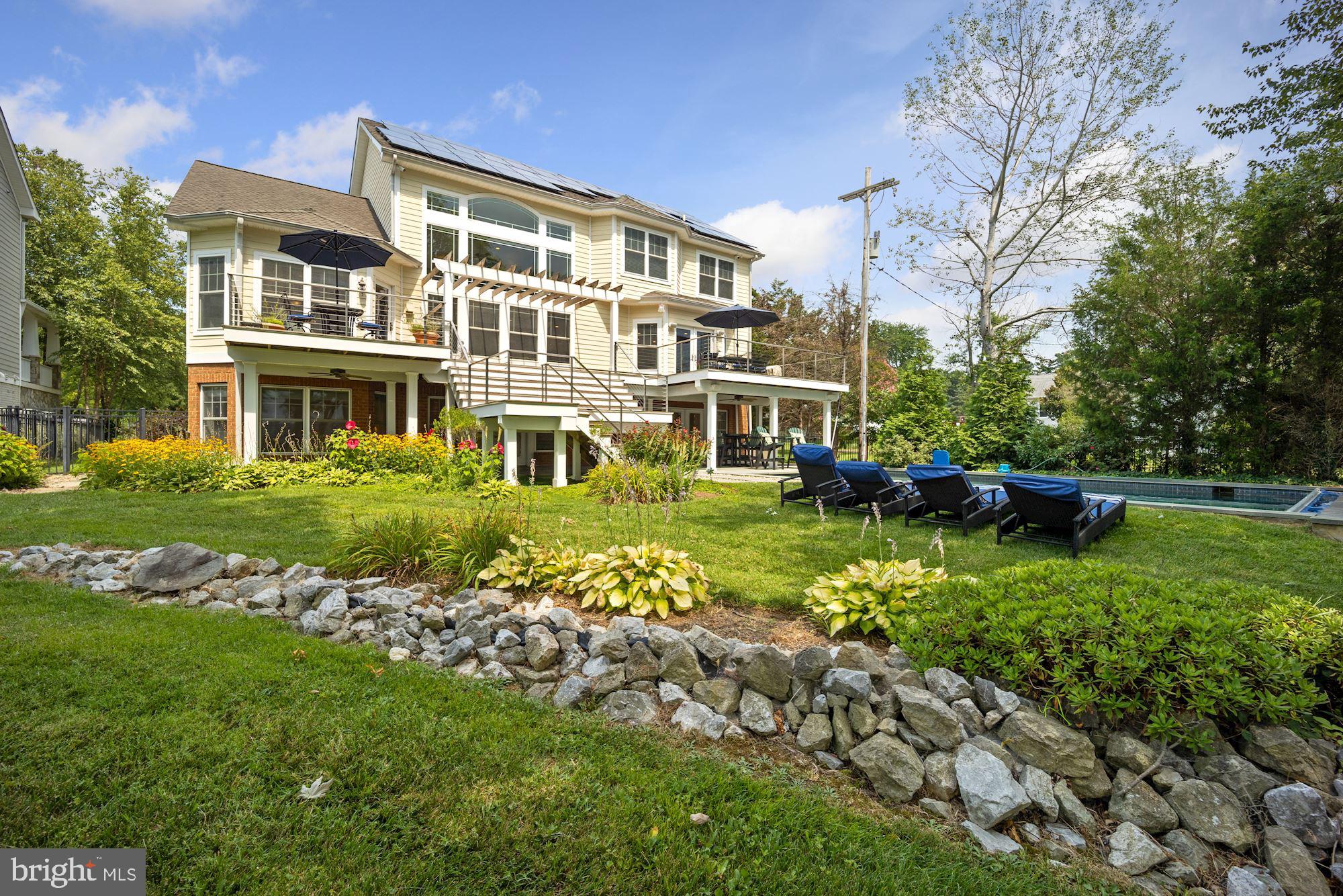 RHODE POINT - Residential