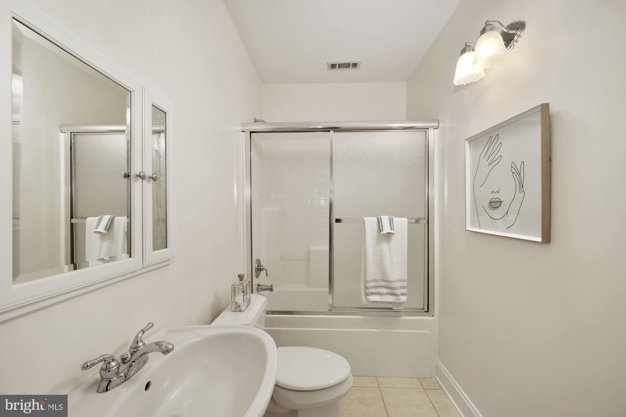 RHODE POINT - Residential