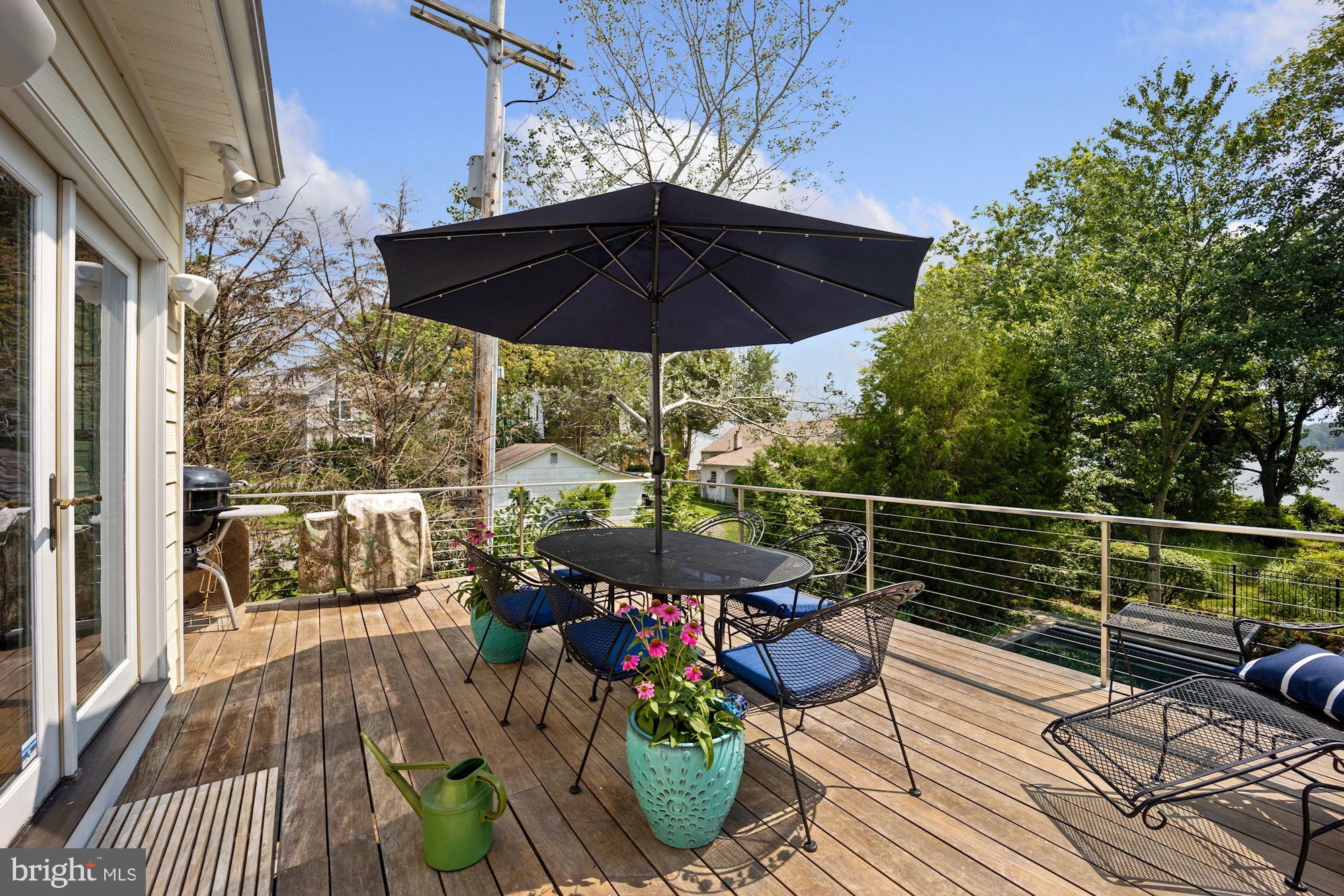 RHODE POINT - Residential