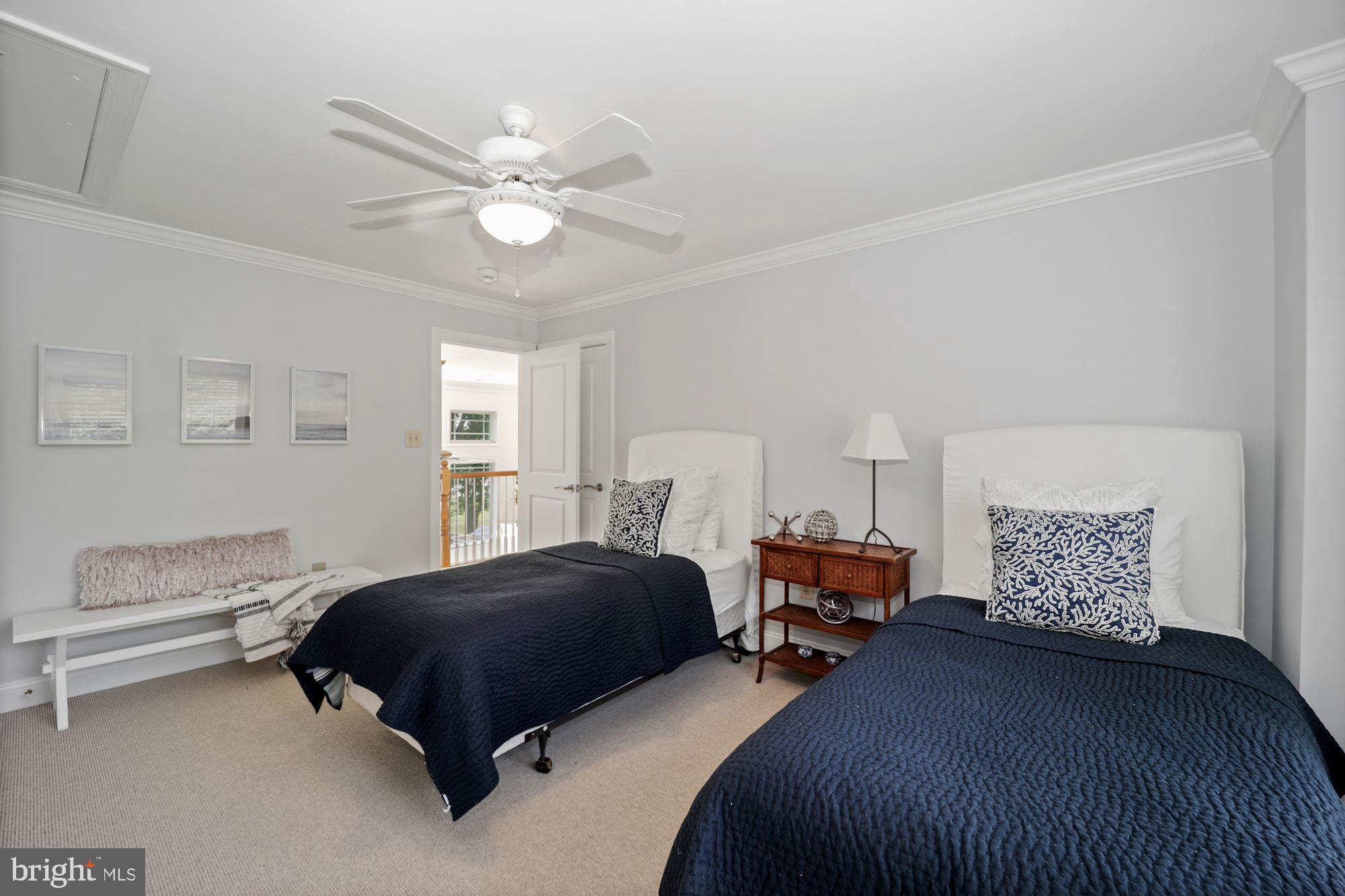 RHODE POINT - Residential