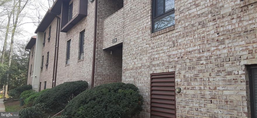 Welcome Home to your 3 Bedroom and 2 Full Bathroom condo. This community is known for it's great location, amenities.  Reston Town Center is a few miles away to enjoy shopping and dining.
Hunter Woods, Meadowlark Botanical Gardens, Fairfax County Park, and Wolftrap Stream Valley Park are the parks to enjoy.
Shadowood is near Washington DC,  express bus stops, Dulles International Airport, and the new Wiehle Metro Station. Condo is in need of TLC. Discounted sales price reflects the allowance for the TLC.