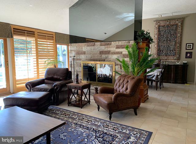 STEVENSON - Residential