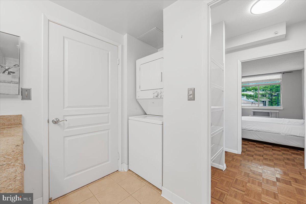 CRESCENT PLAZA - Residential