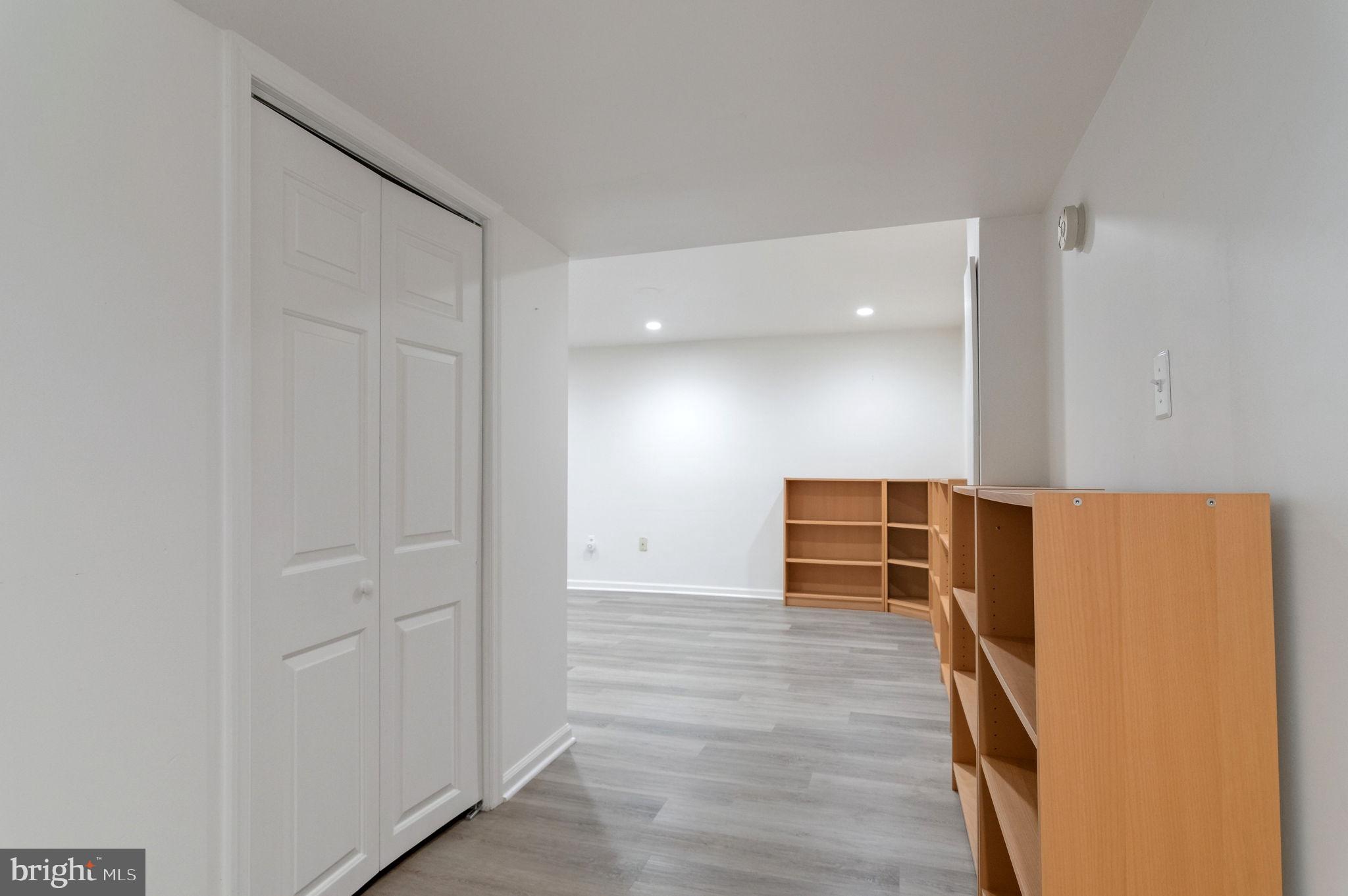 MONTCLAIR - Residential