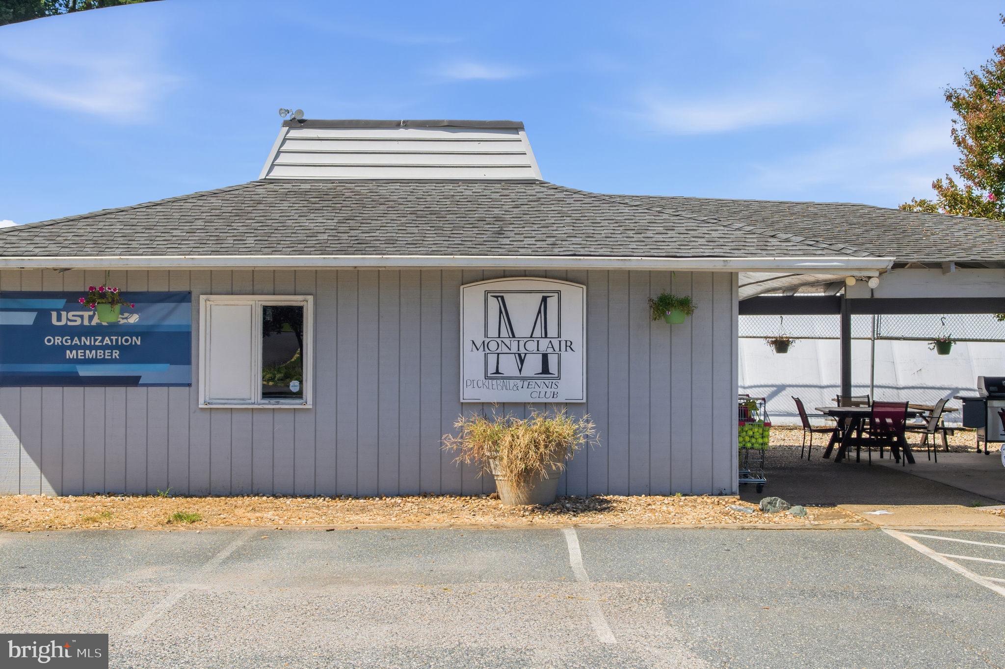 MONTCLAIR - Residential