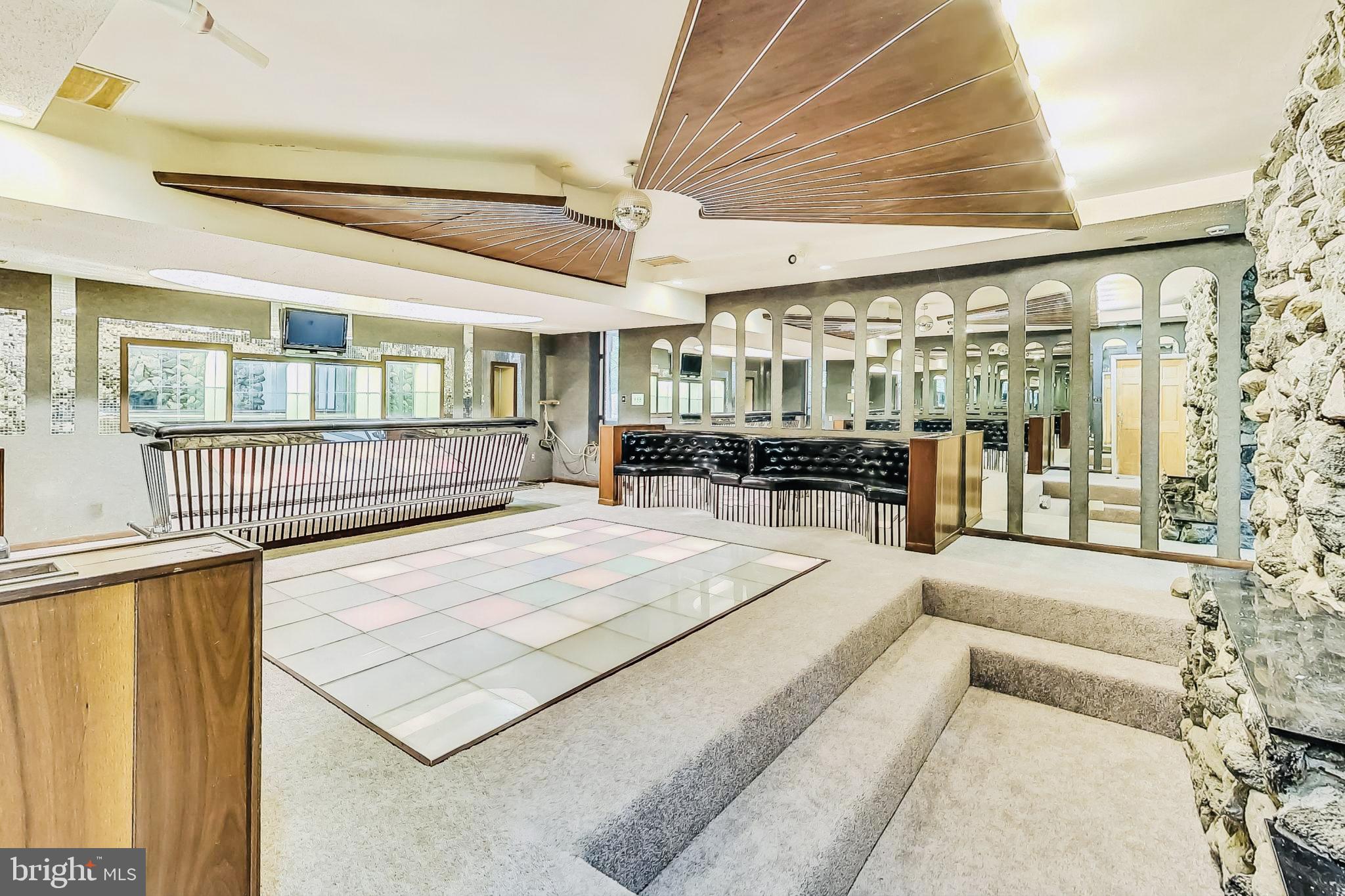 BROCK HALL PLAT 1 - Residential