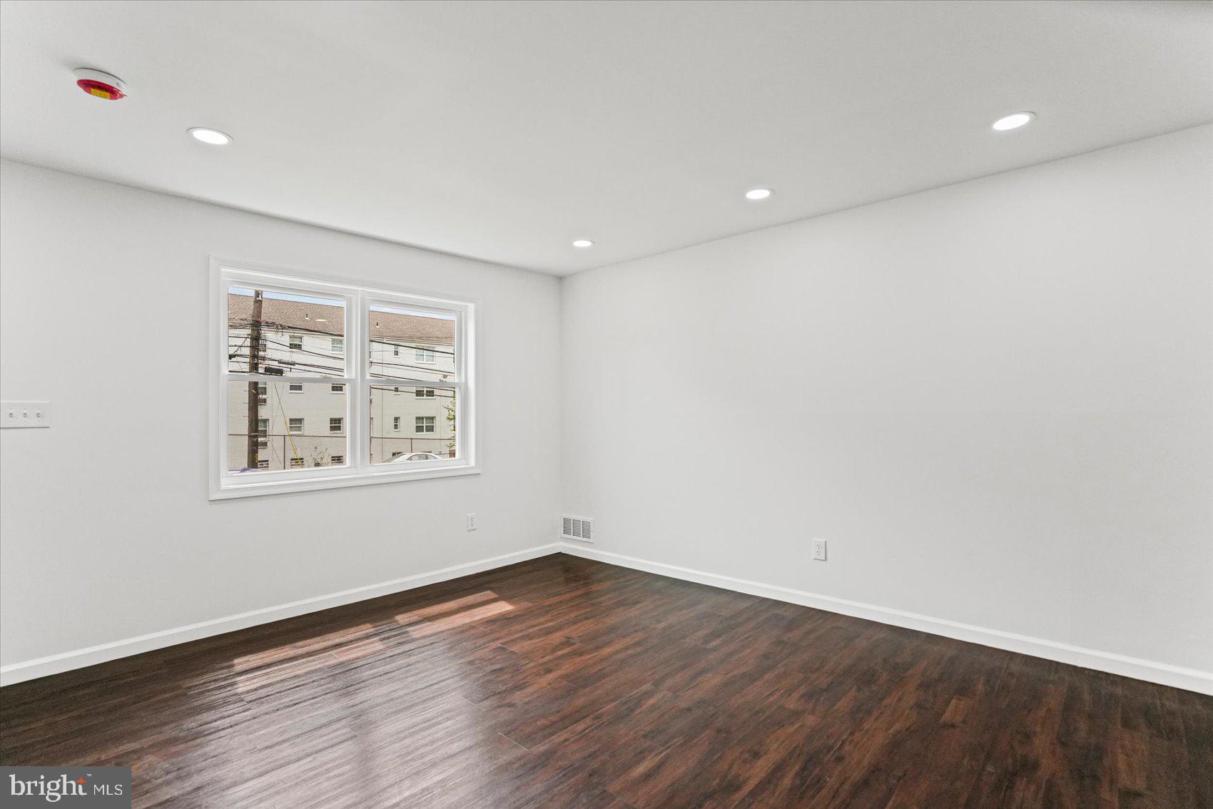 835 4TH STREET