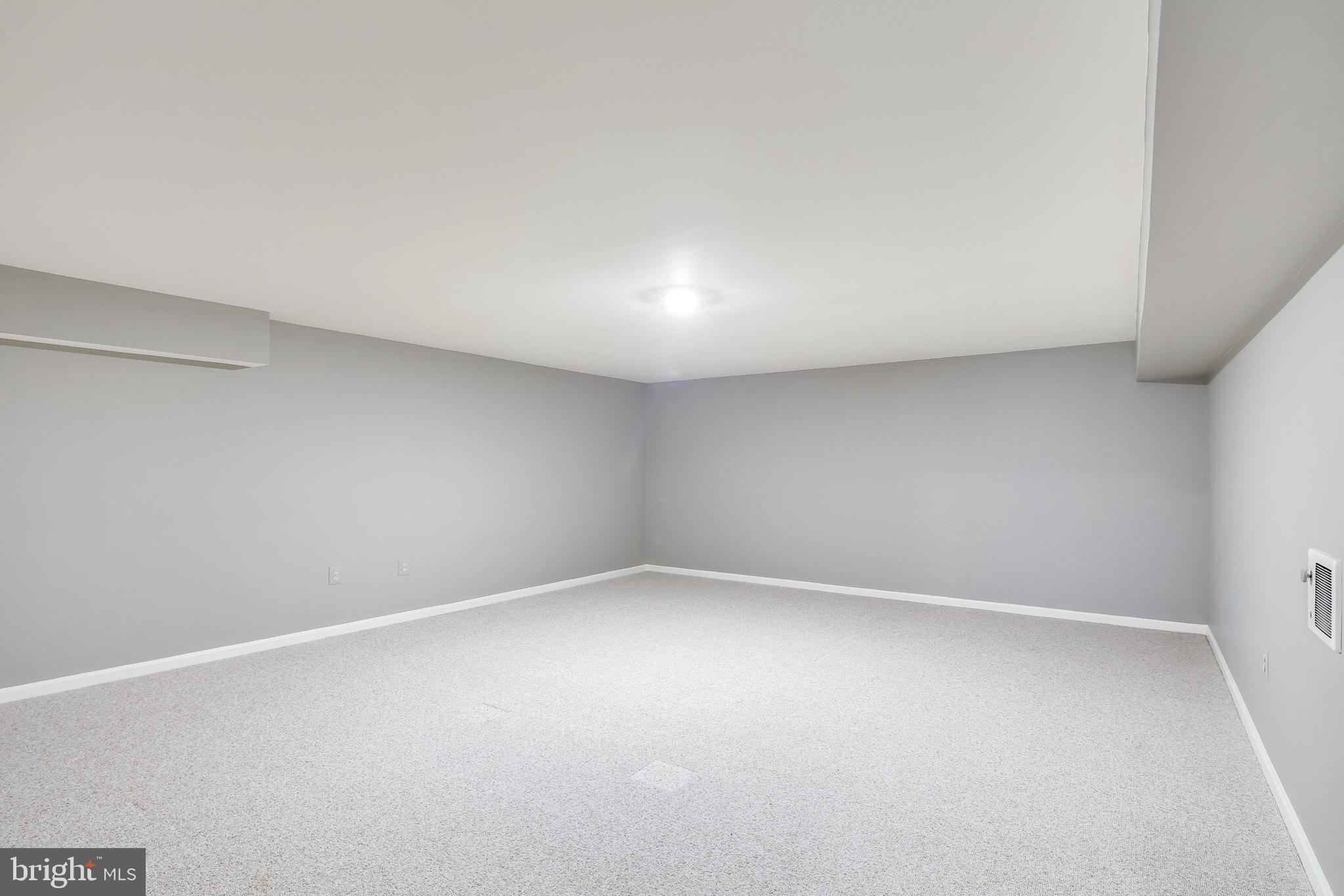 BURGUNDY FARMS - Residential