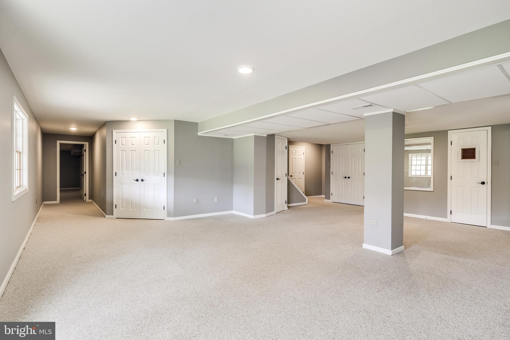 BURGUNDY FARMS - Residential