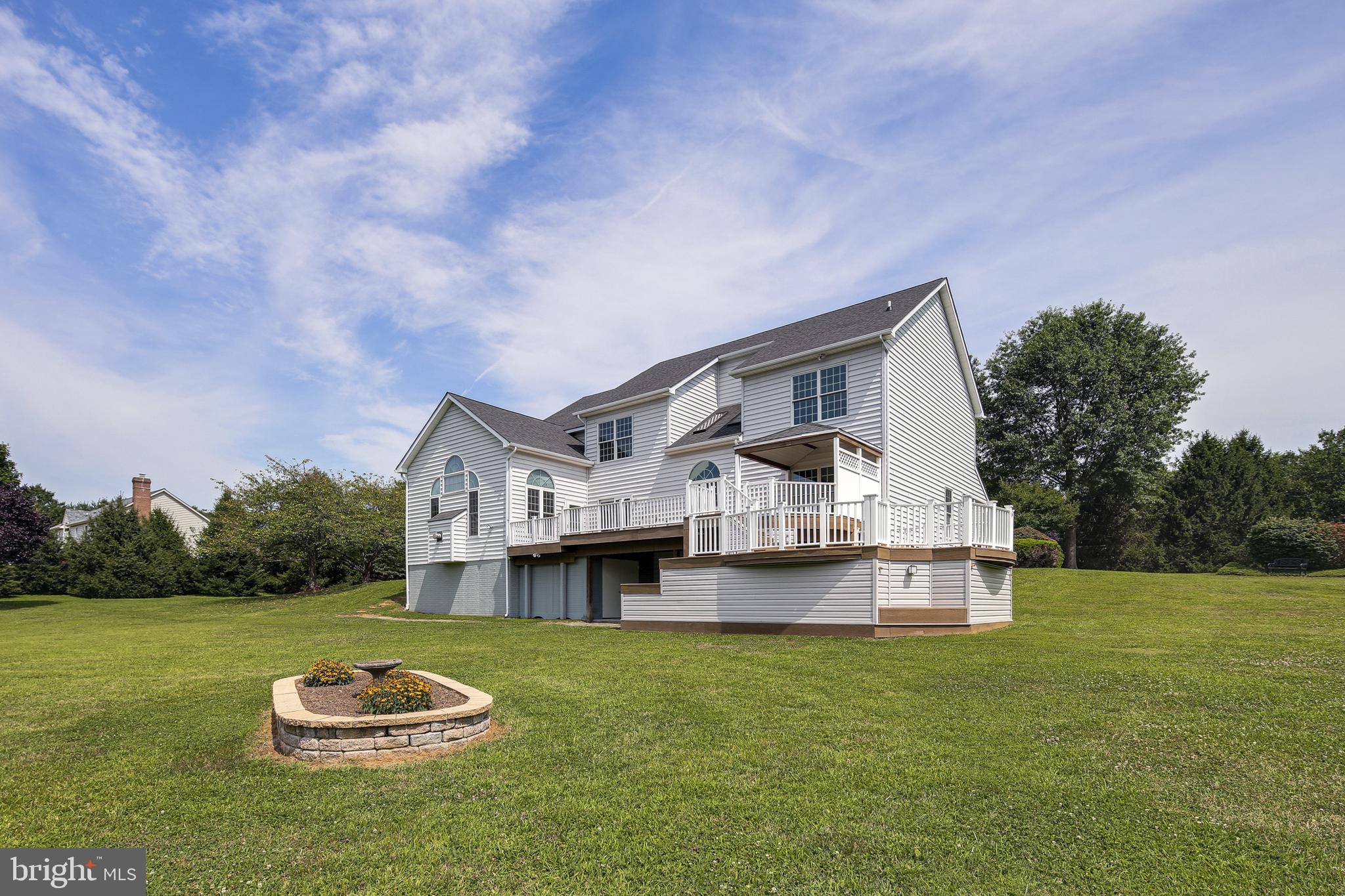 BURGUNDY FARMS - Residential