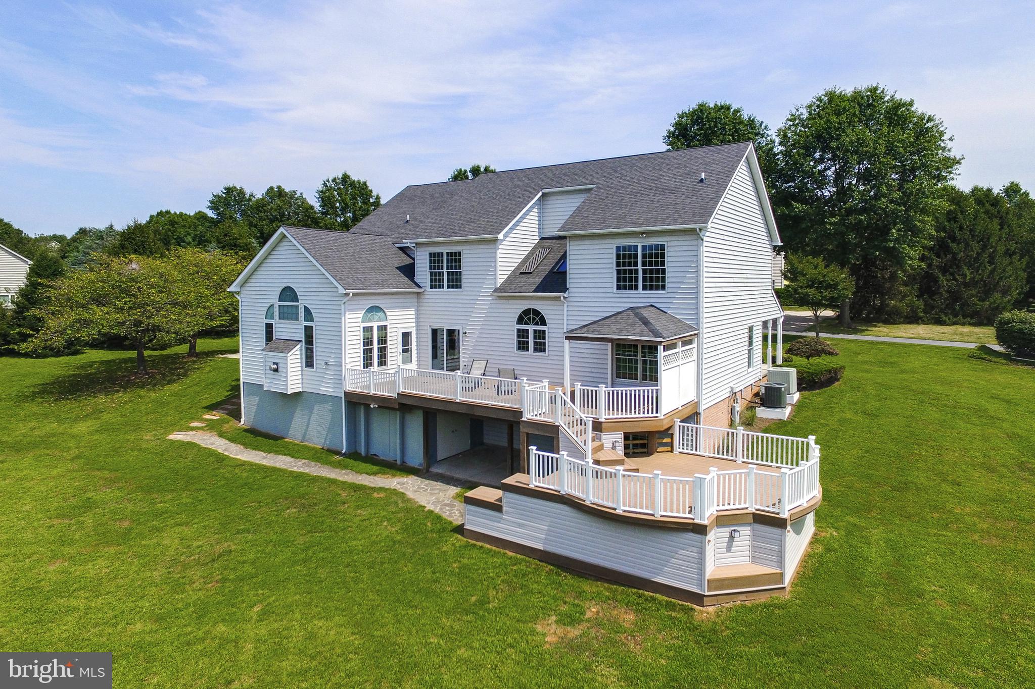 BURGUNDY FARMS - Residential