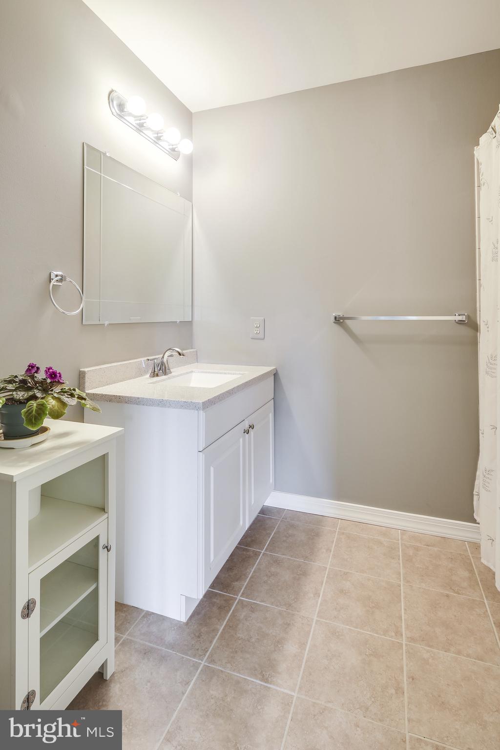 BURGUNDY FARMS - Residential