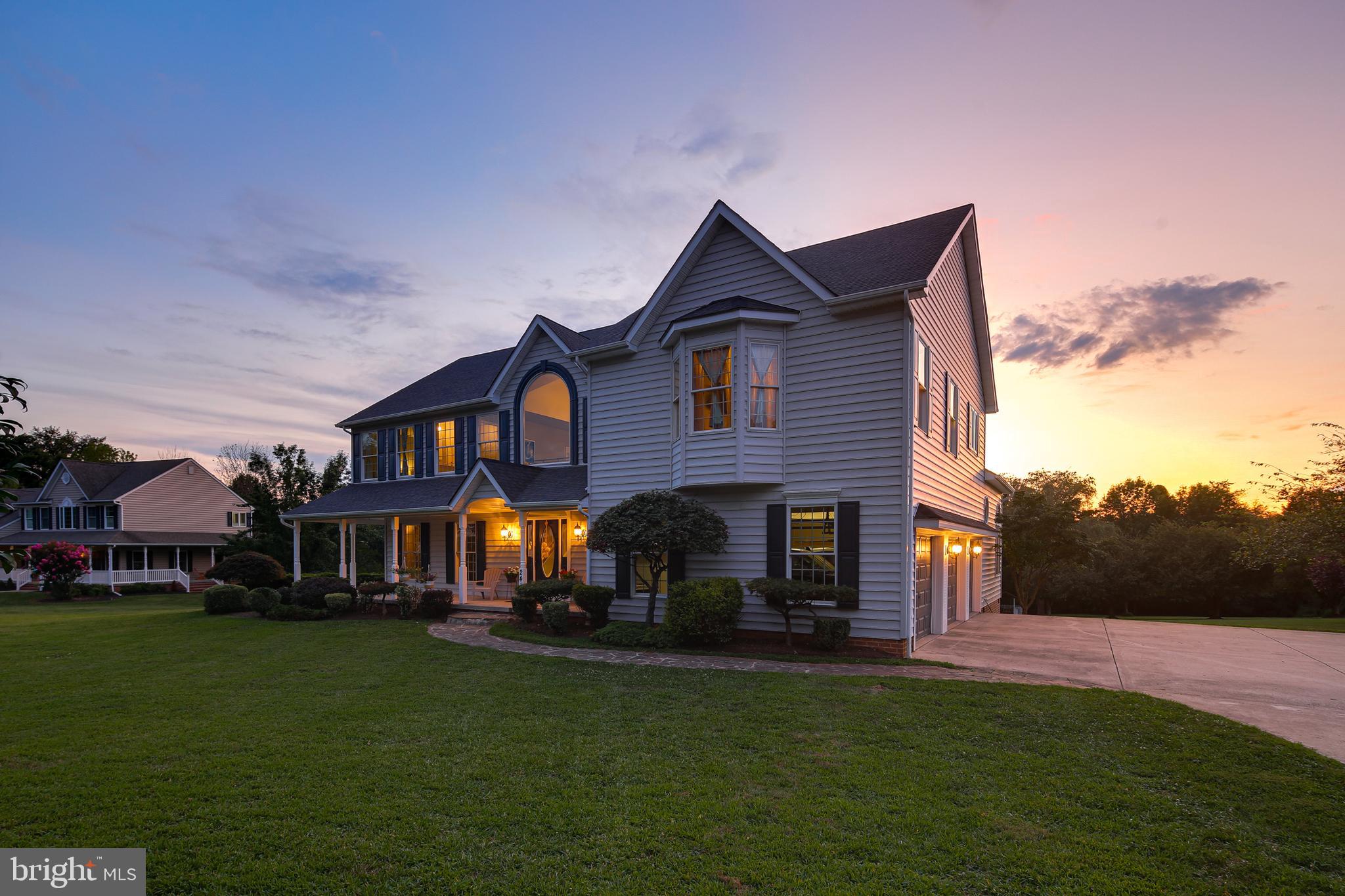 BURGUNDY FARMS - Residential