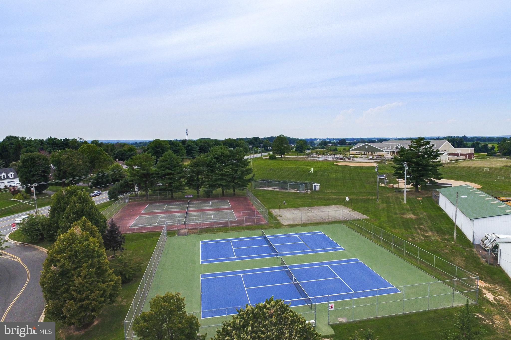 BURGUNDY FARMS - Residential