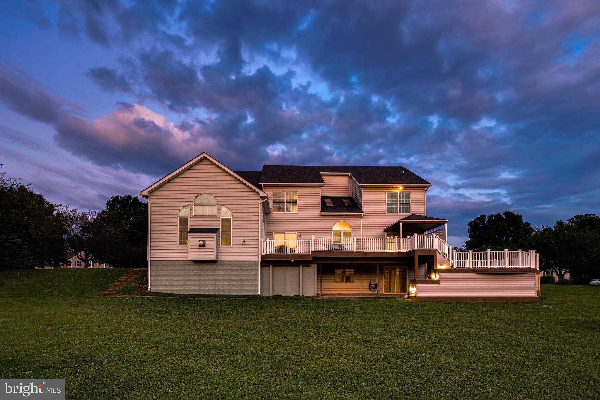 BURGUNDY FARMS - Residential