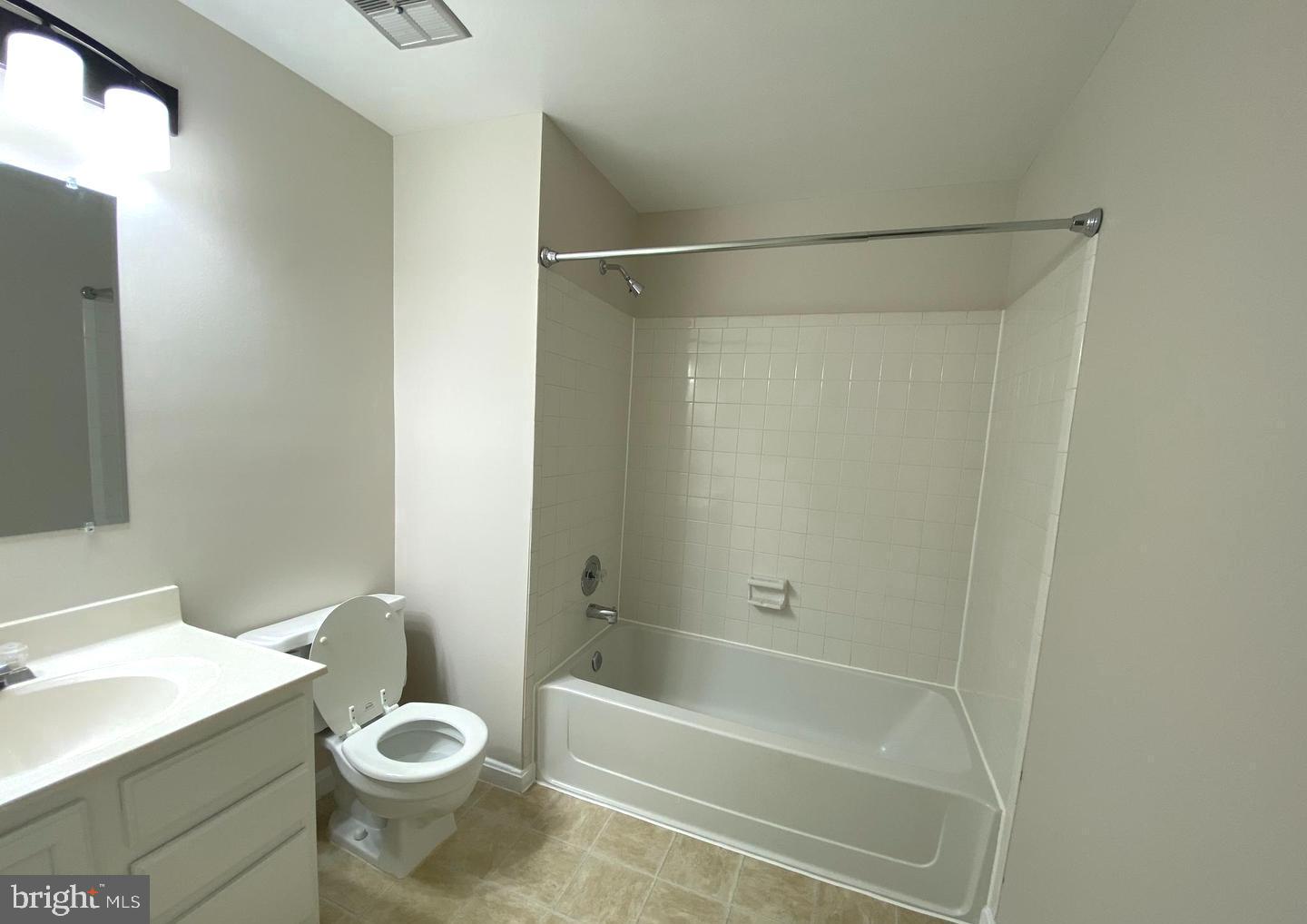 WHISPERWOOD - Residential Lease