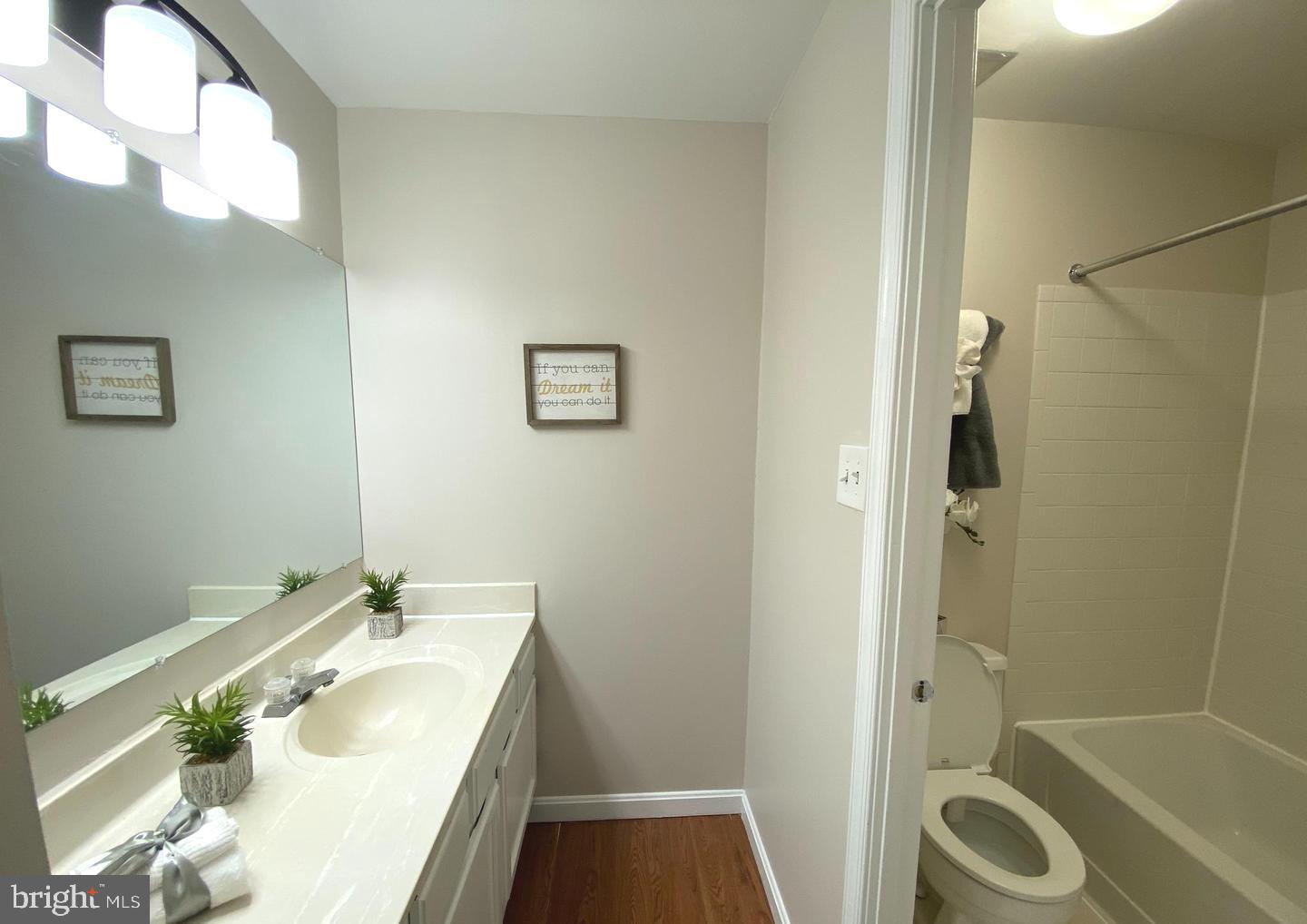 WHISPERWOOD - Residential Lease