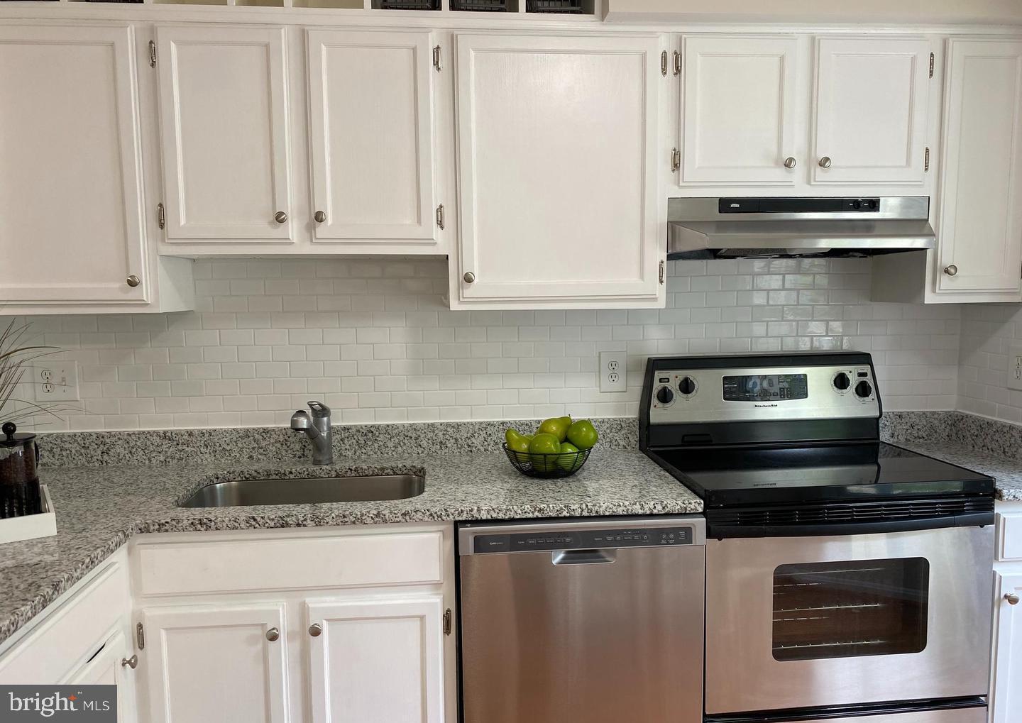 WHISPERWOOD - Residential Lease