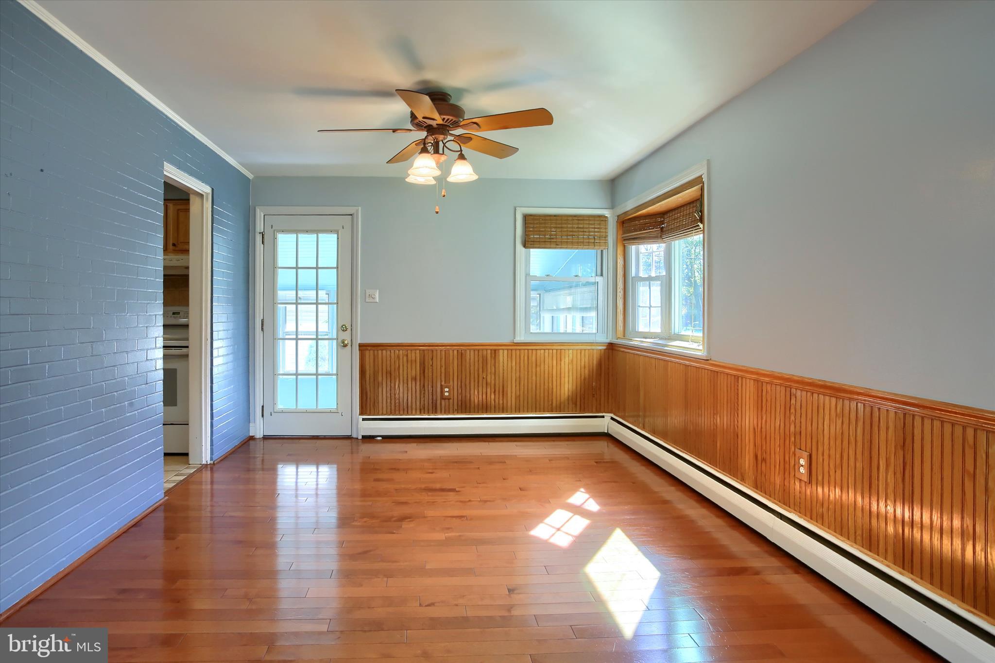 OAKWOOD PARK - Residential