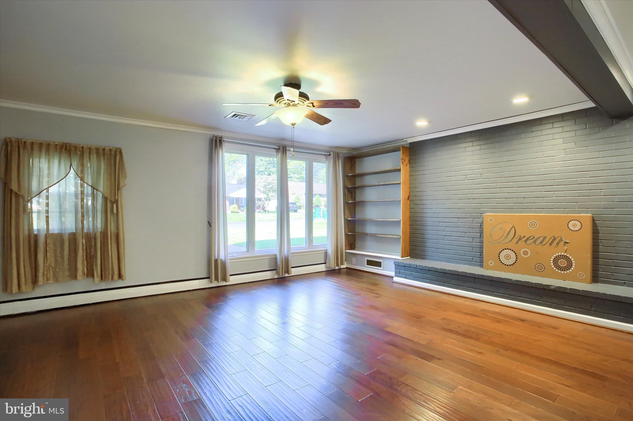 OAKWOOD PARK - Residential