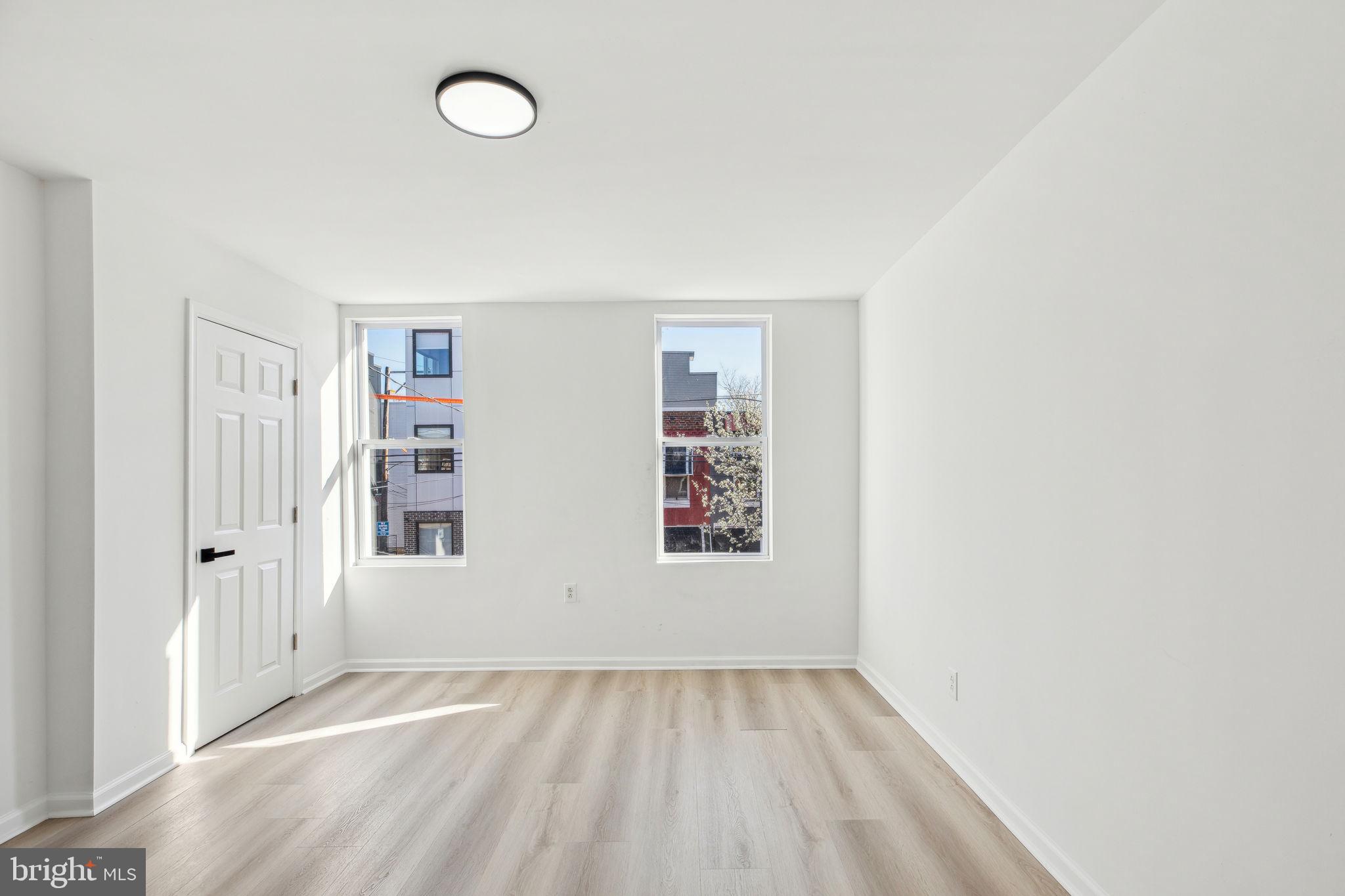 POINT BREEZE - Residential Lease