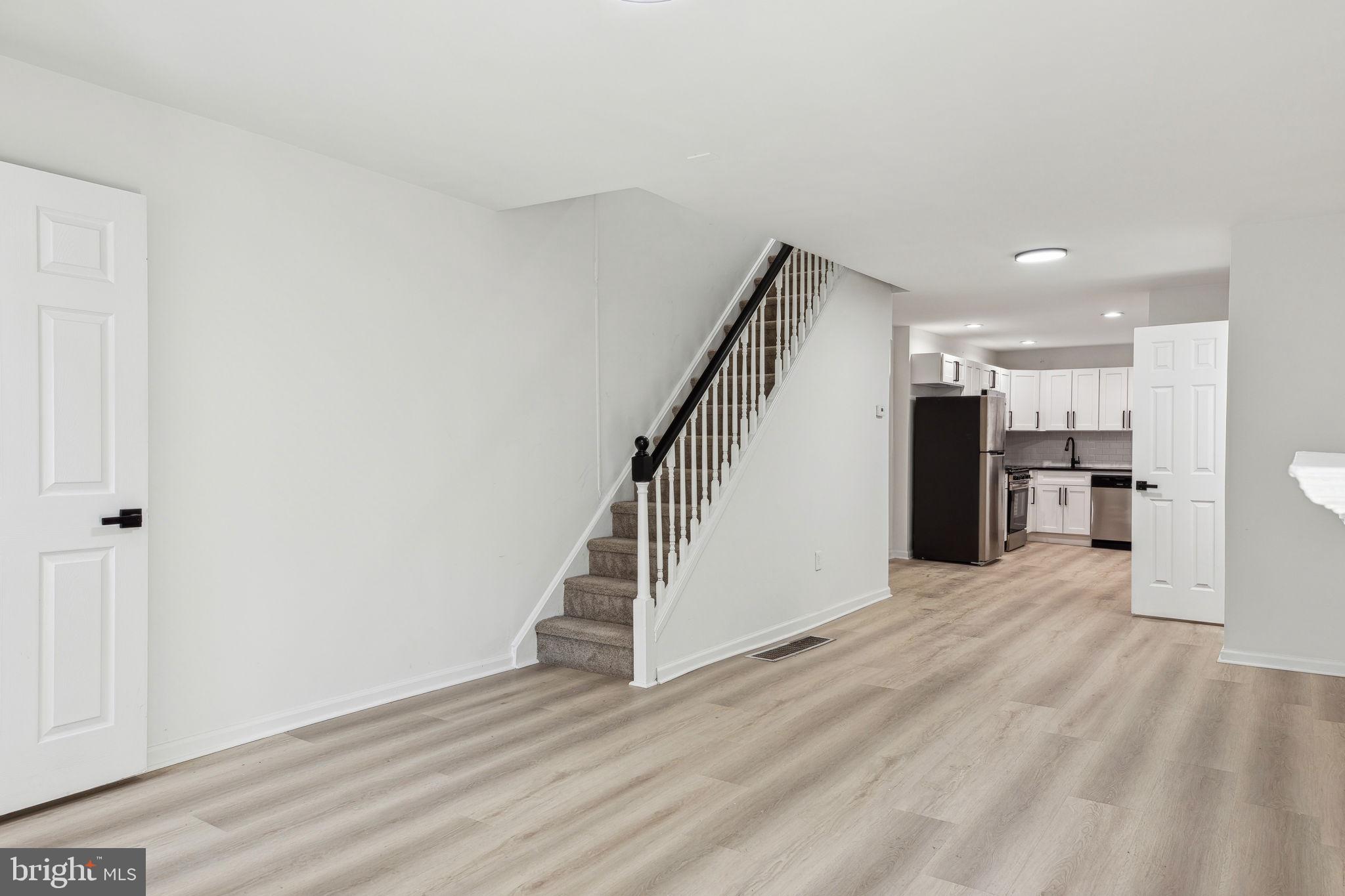 POINT BREEZE - Residential Lease