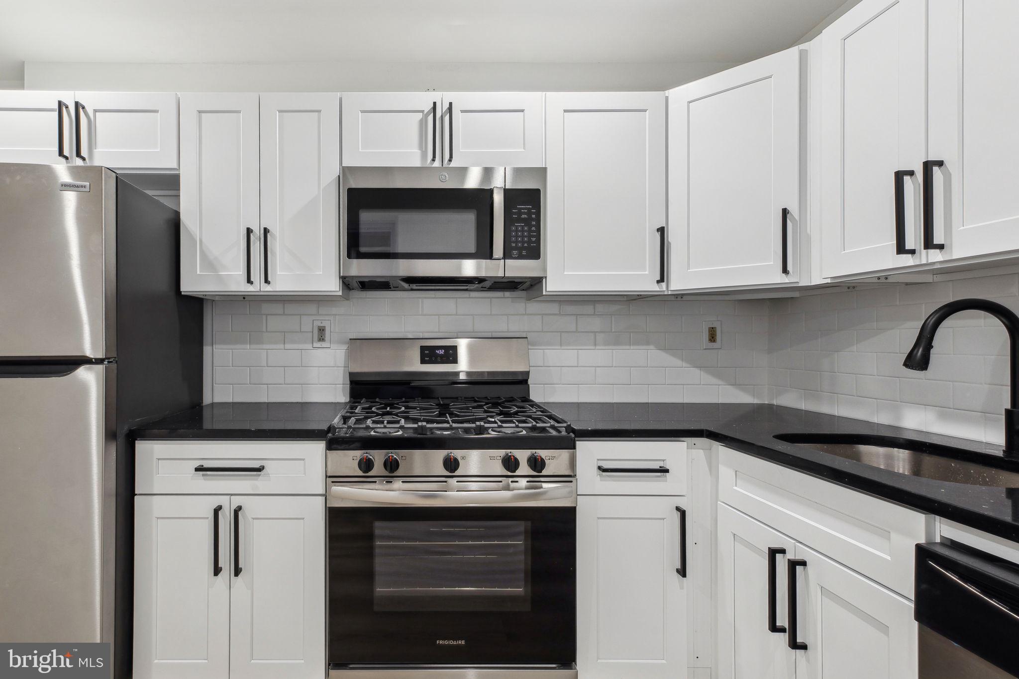 POINT BREEZE - Residential Lease