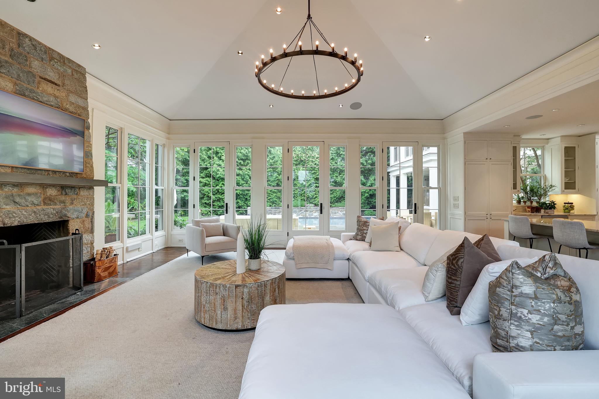 WESLEY HEIGHTS - Residential