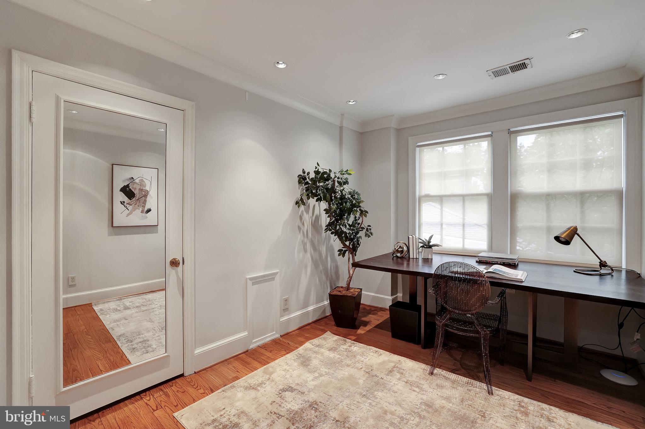 WESLEY HEIGHTS - Residential