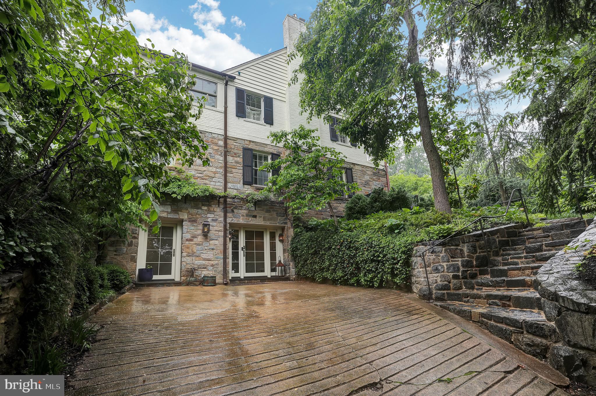 WESLEY HEIGHTS - Residential