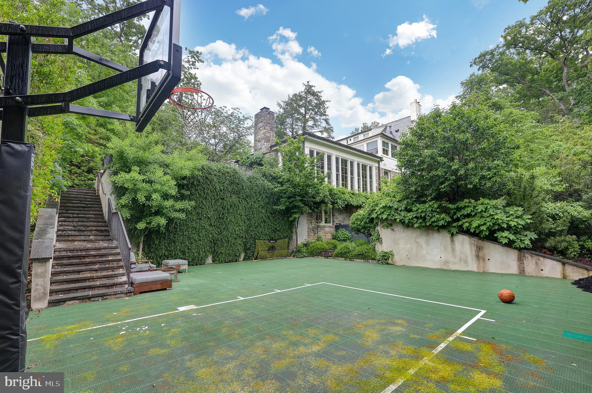 WESLEY HEIGHTS - Residential