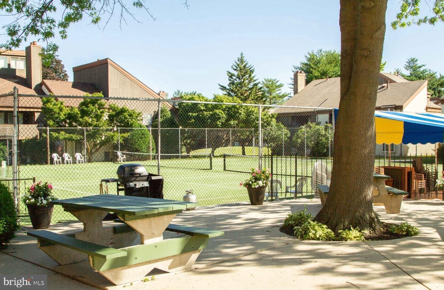 BAKERS BAY CONDOMINIUMS - Residential