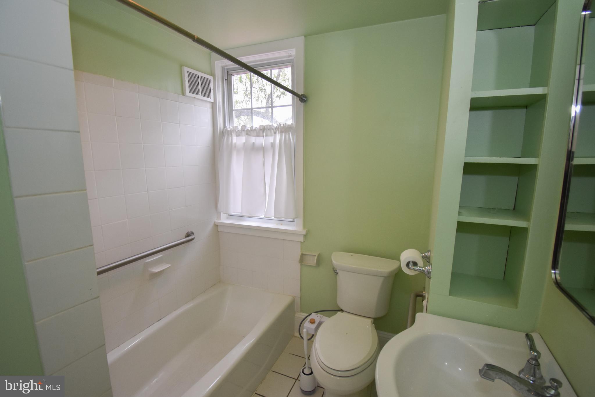 DOYLESTOWN BORO - Residential Lease