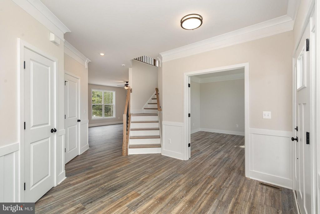 Photo of 28 Stagecoach Road, FREDERICKSBURG, VA 22405 (MLS # VAST2043924)