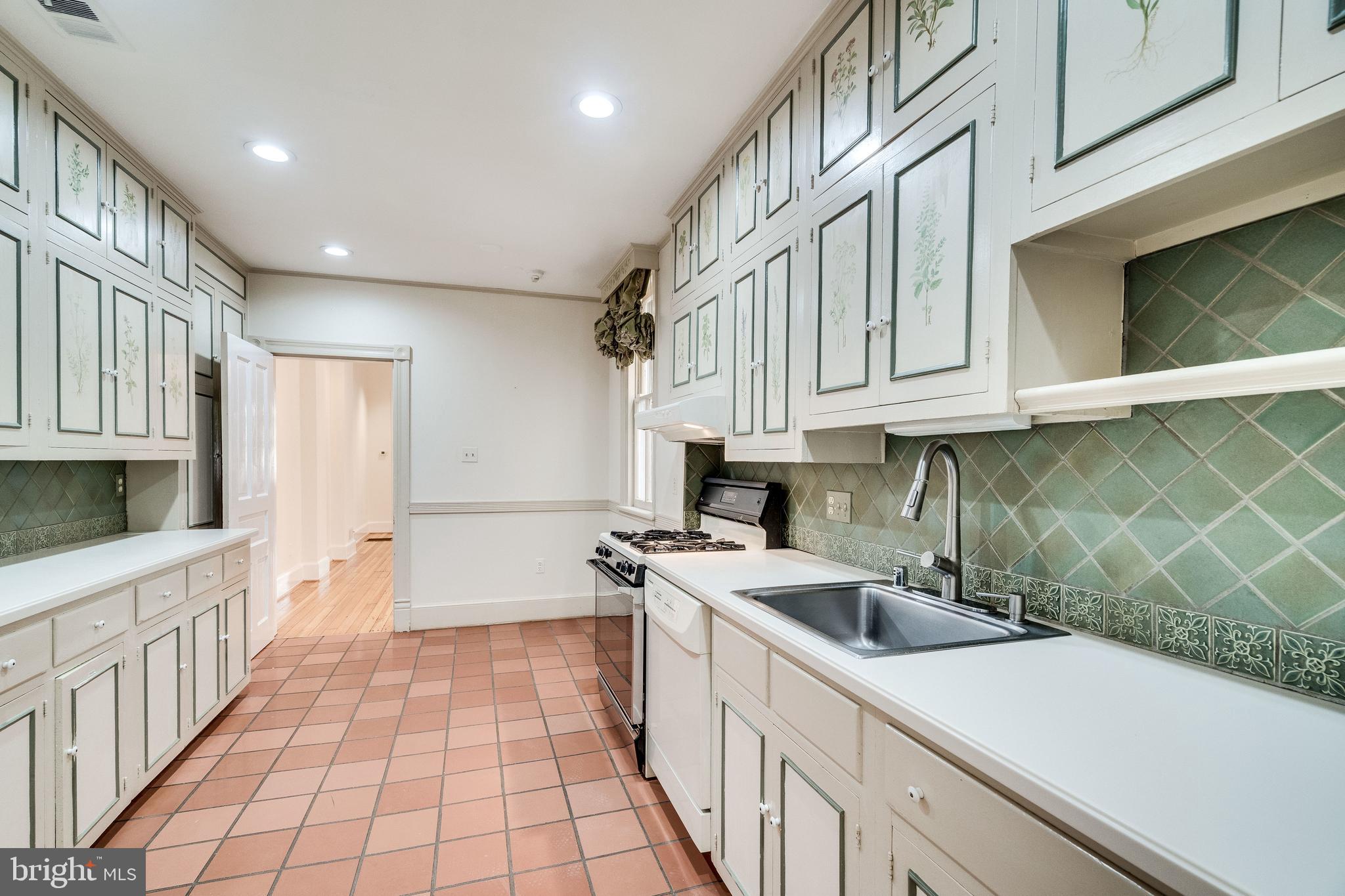 OLD TOWN SE QUADRANT - Residential