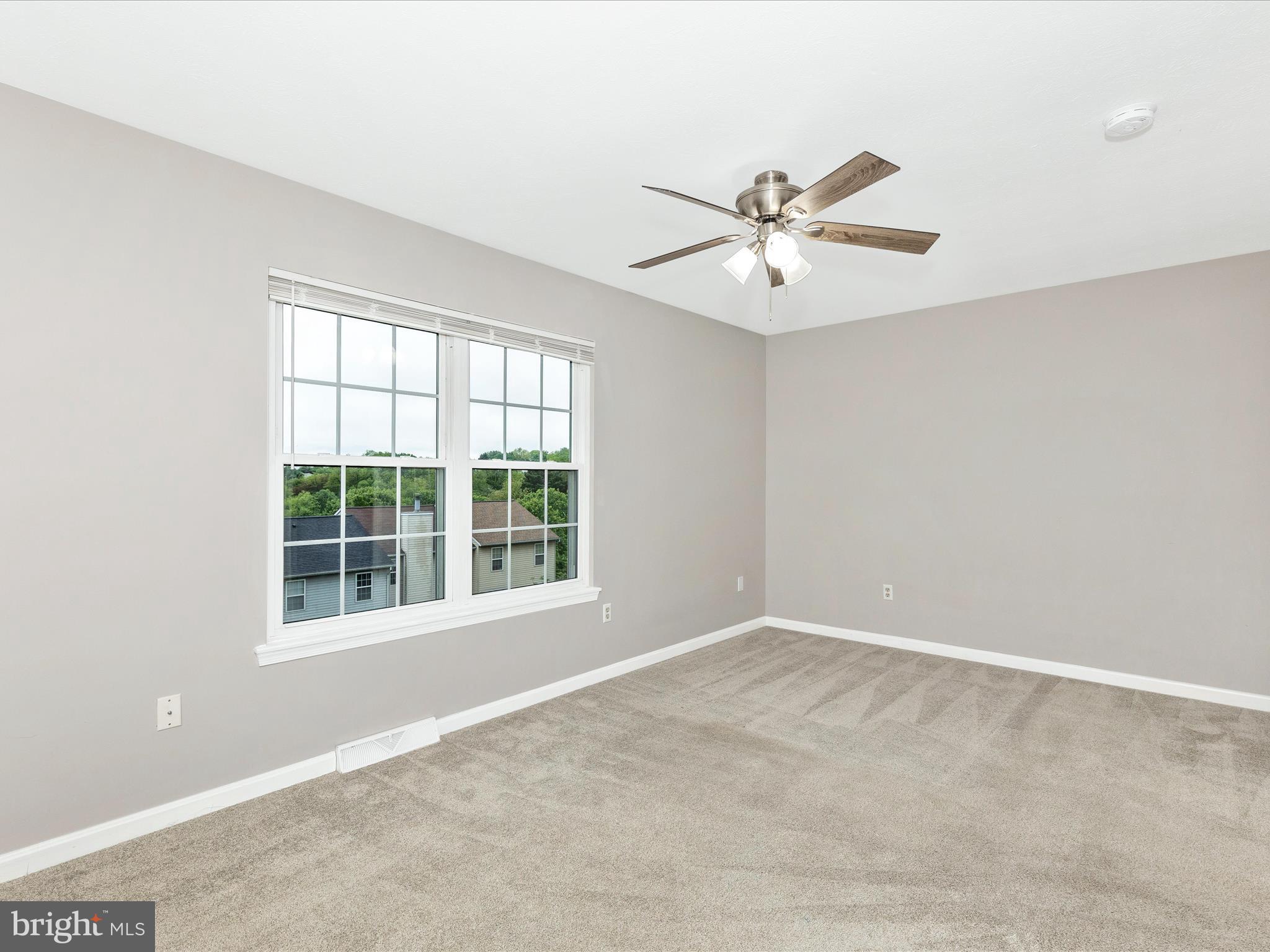 FURNACE HILLS - Residential Lease