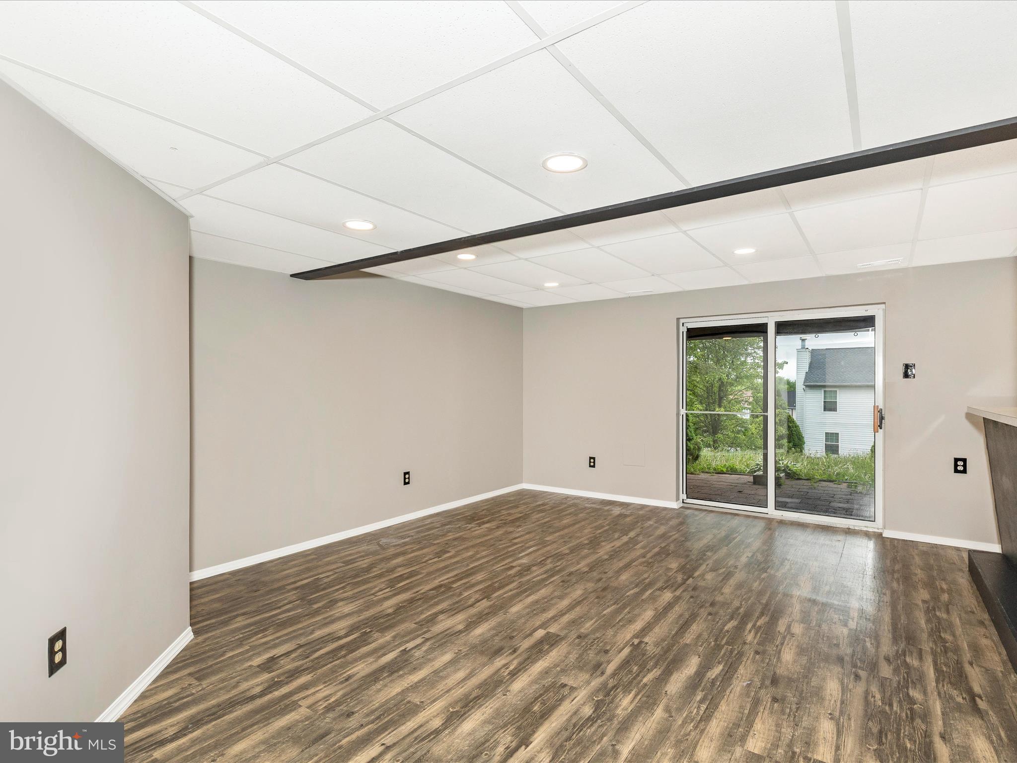 FURNACE HILLS - Residential Lease