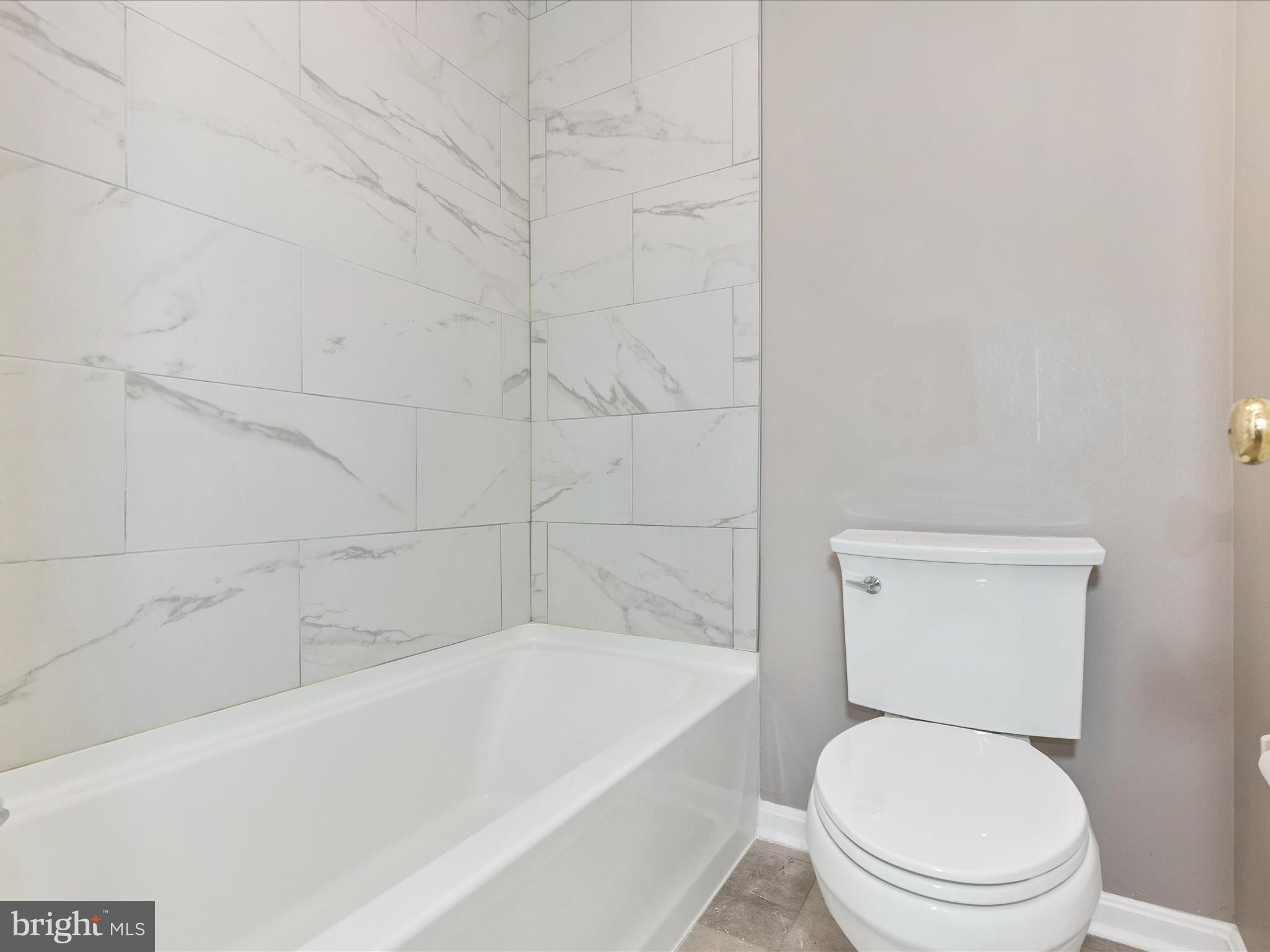 FURNACE HILLS - Residential Lease