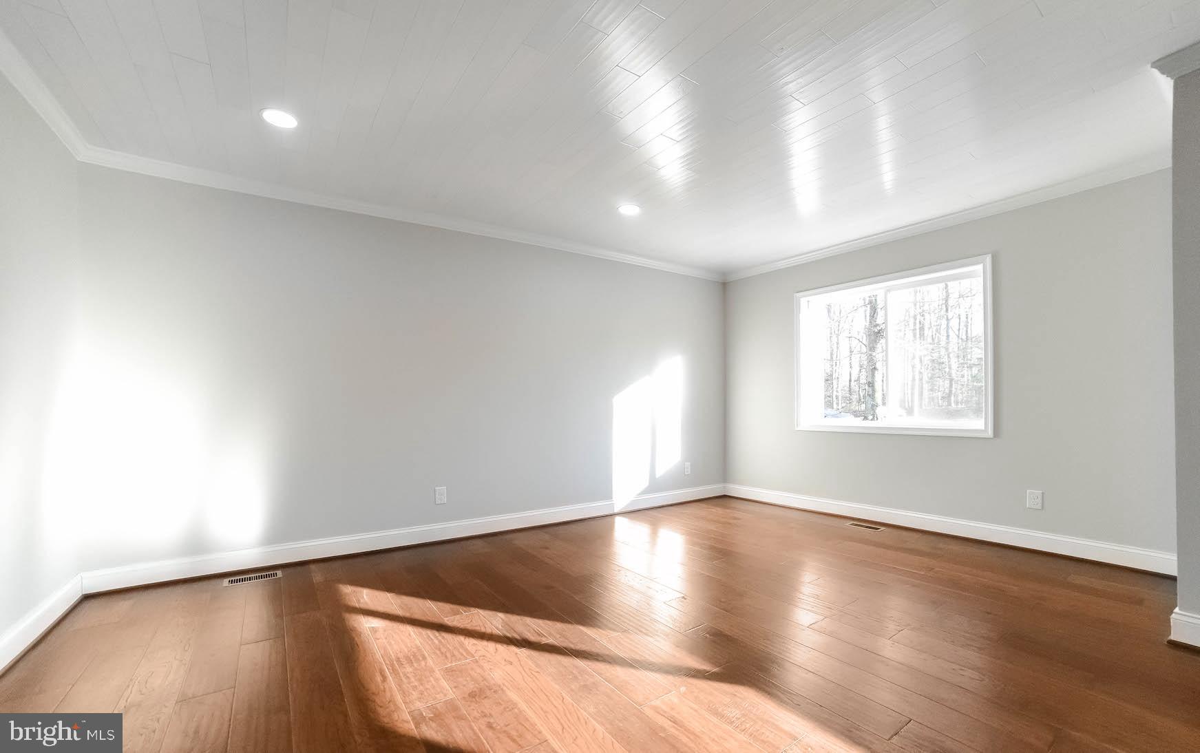 GARDEN ESTATES - Residential