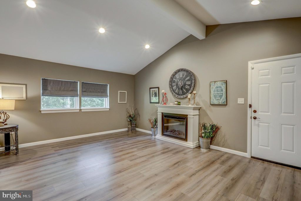 Photo of 923 OAK ST, AKRON, PA 17501 (MLS # PALA2035256)