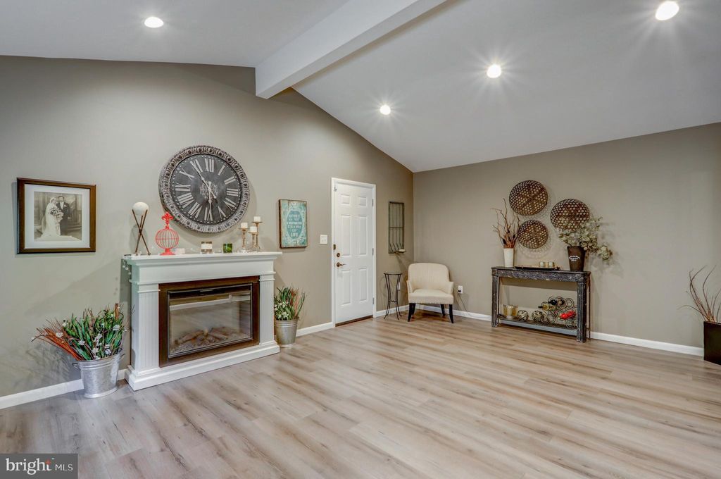 Photo of 923 OAK ST, AKRON, PA 17501 (MLS # PALA2035256)