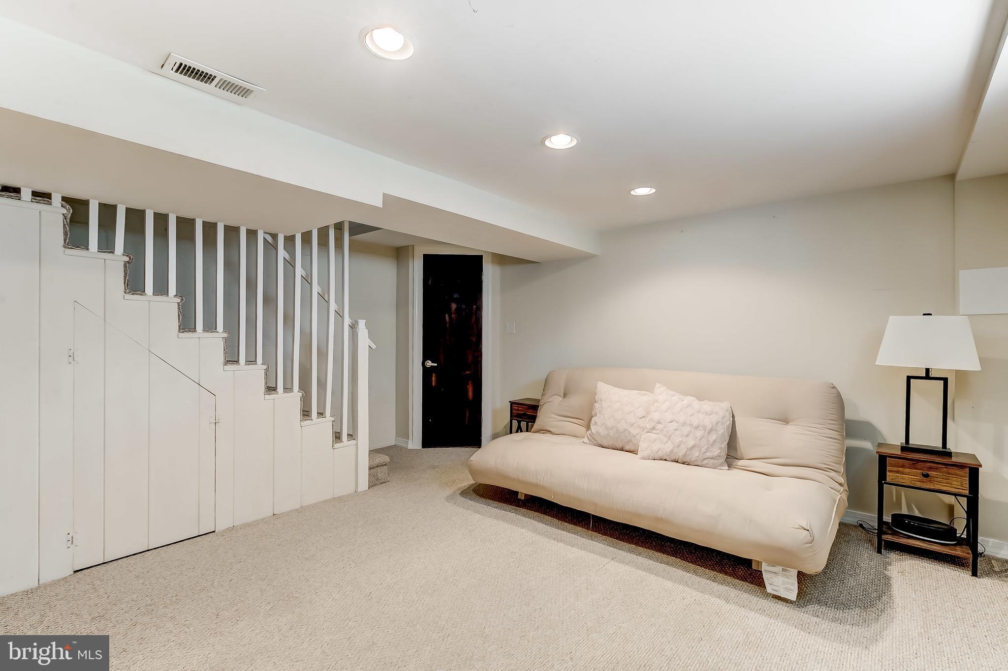 DUNDALK VILLAGE - Residential