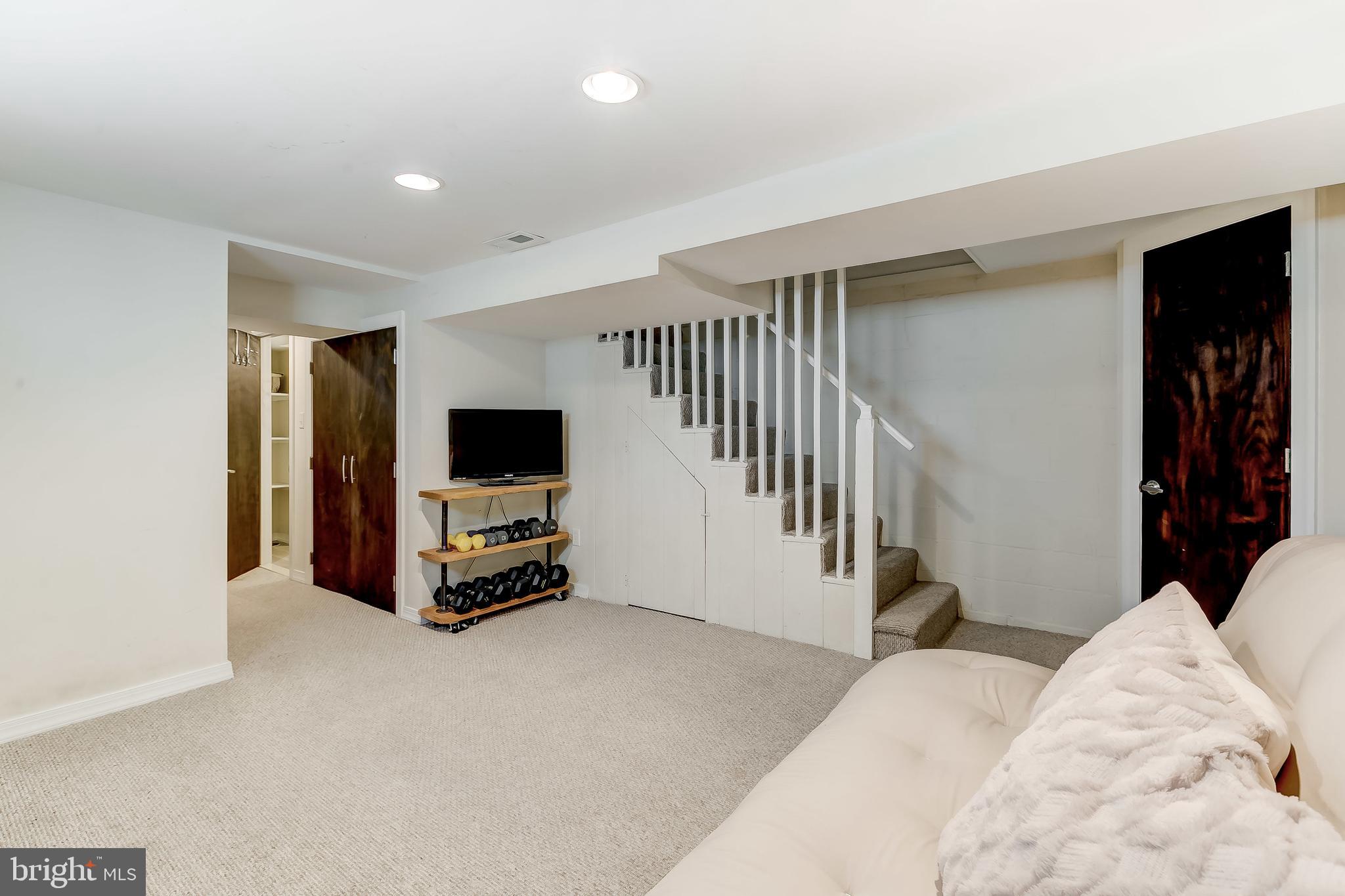 DUNDALK VILLAGE - Residential