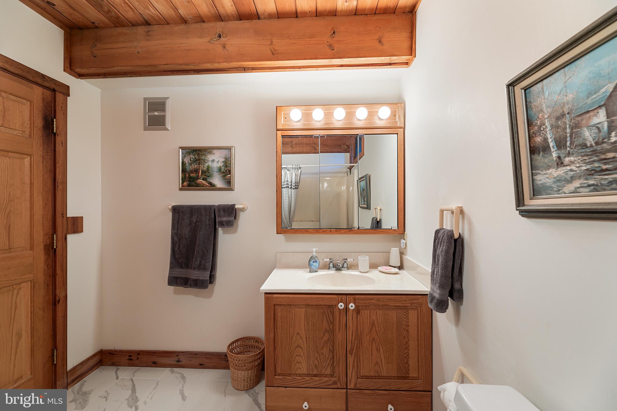 BROMWELLS ADVENTURE - Residential