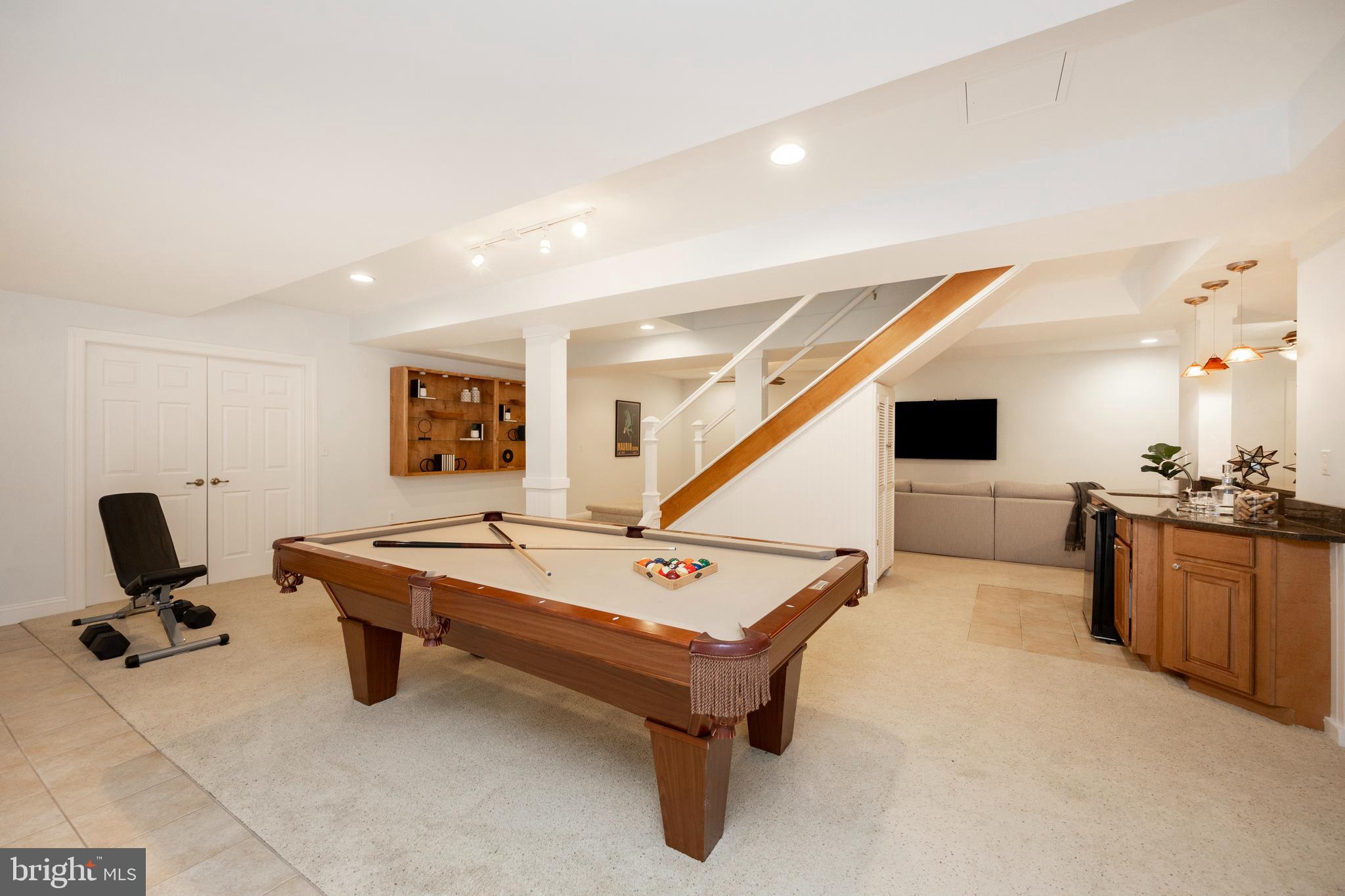 ROCKFORD CROSSING - Residential